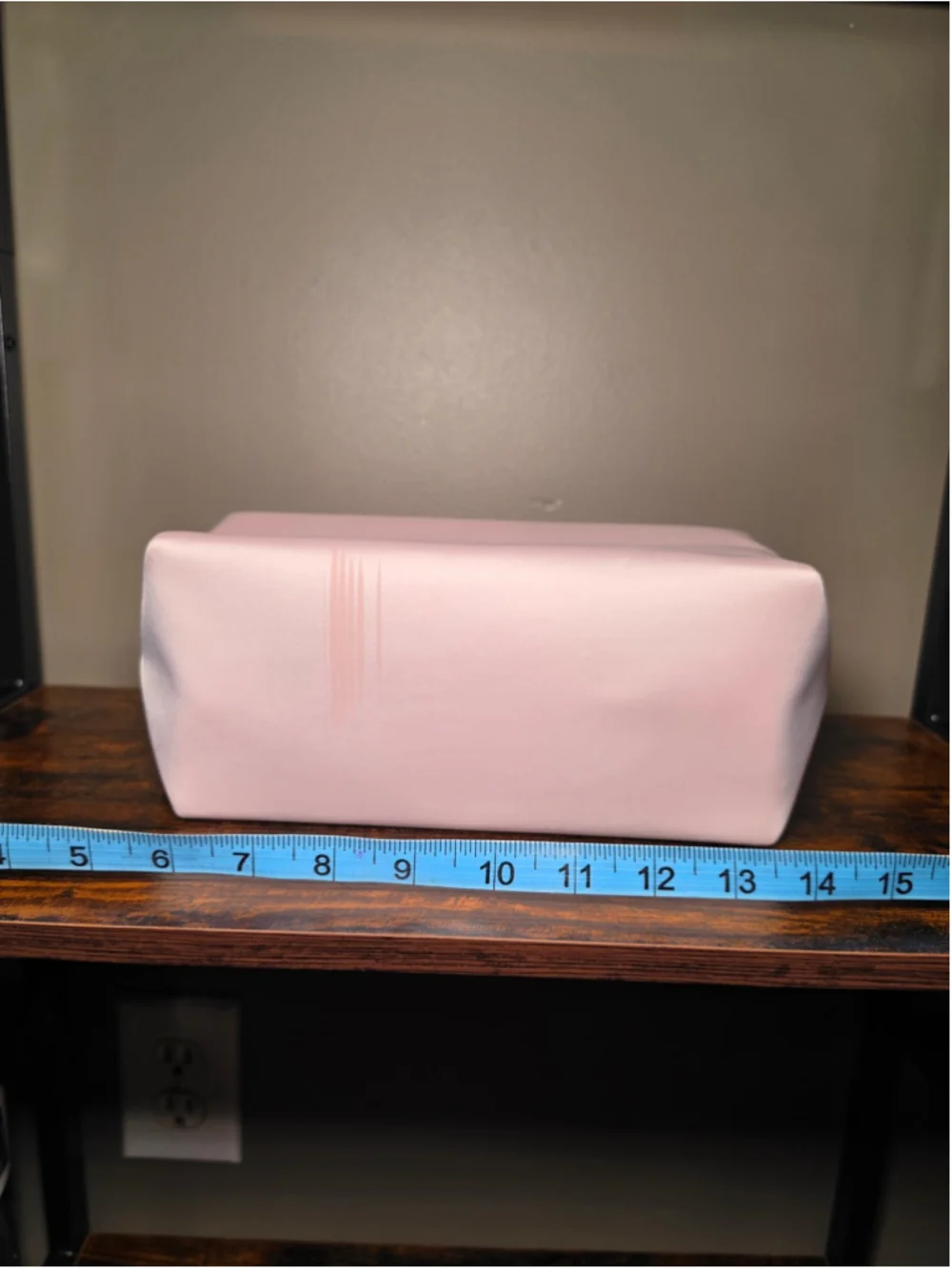 🚨LOW START Coach Cosmetic Bag Pink with Gold Hardware - Picture 3 of 8